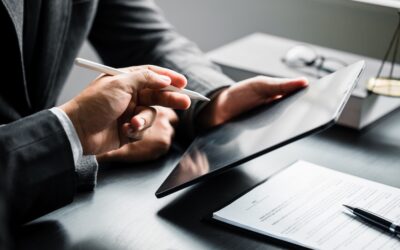 Introdução, no RJUE, da comunicação prévia com prazo (que veio substituir a  autorização de utilização)